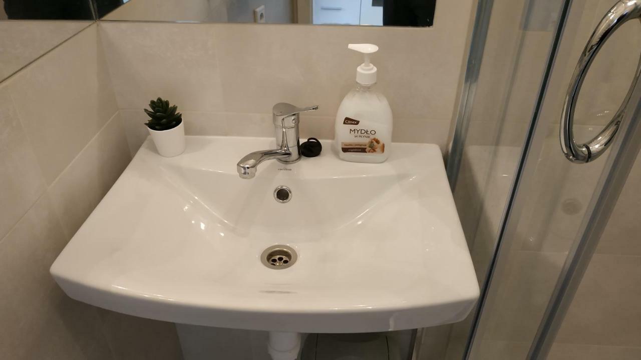 Lukas Guest Rooms Krasków Εξωτερικό φωτογραφία